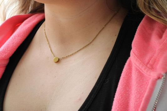 Bold and Fearless Circle Pendant Necklace – Gold