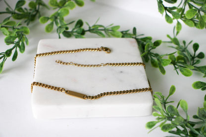 Curb Chain Bar Necklace